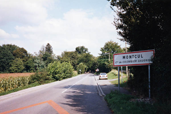 Photo prise � l'entr�e de Montcul