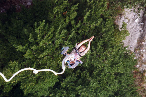 Saut � l'�lastique